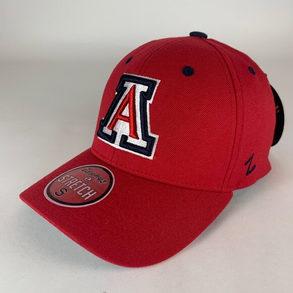 Arizona Wildcats NCAA Red Zephyr Stretch Fitted Hat Mens Small New - Picture 1 of 5